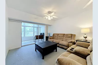9945 47th Avenue N #203, Saint Petersburg, FL 33708 - Photo 18