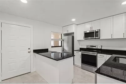 7828 Niagara Avenue #322, Tampa, FL 33617 - Photo 12