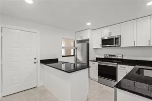 7828 Niagara Ave, Tampa, FL 33617 - Photo 12