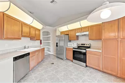 11048 Red Coach Street, Spring Hill, FL 34608 - Photo 10