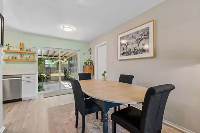 4185 Whiting Drive SE, Saint Petersburg, FL 33705 - Photo 10