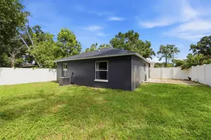 213 E Cluster Ave, Tampa, FL 33604 - Photo 22