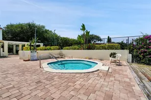 15217 W Pond Woods Dr, Tampa, FL 33618 - Photo 62