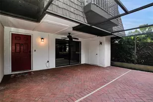 15217 W Pond Woods Dr, Tampa, FL 33618 - Photo 44