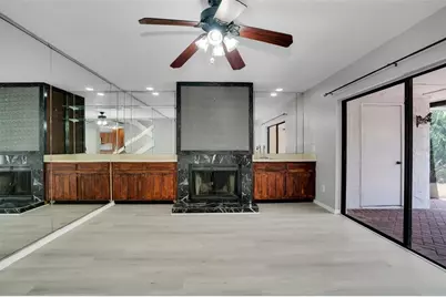 15217 W Pond Woods Drive, Tampa, FL 33618 - Photo 8