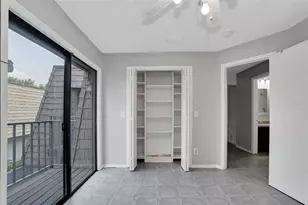 15217 W Pond Woods Dr, Tampa, FL 33618 - Photo 38