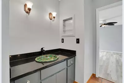 15217 W Pond Woods Drive, Tampa, FL 33618 - Photo 28