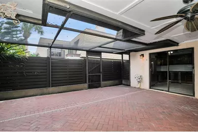 15217 W Pond Woods Drive, Tampa, FL 33618 - Photo 42