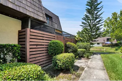 15217 W Pond Woods Drive, Tampa, FL 33618 - Photo 50