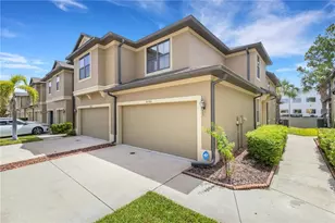 5166 Bay Isle Cir, Clearwater, FL 33760 - Photo 2