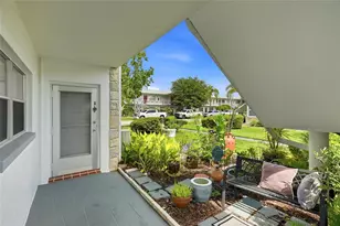 5895 18th St N, Saint Petersburg, FL 33714 - Photo 8