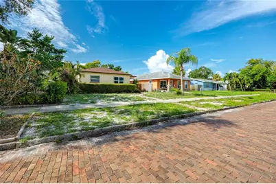 6210 4th Avenue S, Saint Petersburg, FL 33707 - Photo 6