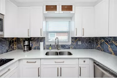 6210 4th Avenue S, Saint Petersburg, FL 33707 - Photo 12