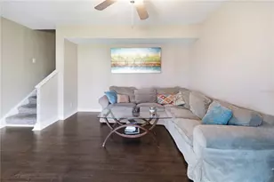 12414 Touchton Dr, Tampa, FL 33617 - Photo 8