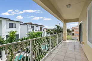 138 175th Ave E, Redington Shores, FL 33708 - Photo 38