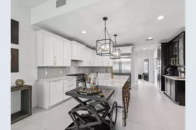 138 175th Avenue E, Redington Shores, FL 33708 - Photo 10