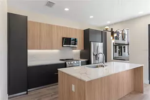 8456 Modano Pl, Tampa, FL 33614 - Photo 8