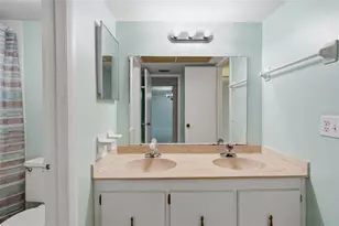 4900 38th Way S, Saint Petersburg, FL 33711 - Photo 8