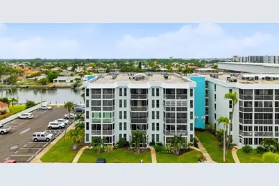 4900 38th Way S #404, Saint Petersburg, FL 33711 - Photo 2