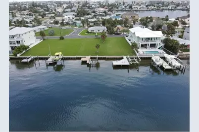 14217 E Parsley Drive, Saint Petersburg, FL 33708 - Photo 4