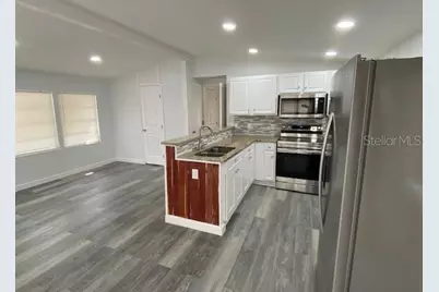 4851 W Gandy Boulevard #B10L30, Tampa, FL 33611 - Photo 4