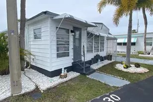 4851 W Gandy Blvd, Tampa, FL 33611 - Photo 1