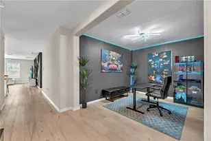 1911 Fan Aloe Wy, Ruskin, FL 33570 - Photo 4