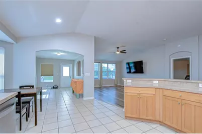 11117 Rodeo Lane, Riverview, FL 33579 - Photo 8