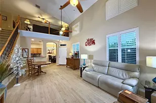 8240 Acadian Ln, Seminole, FL 33777 - Photo 4