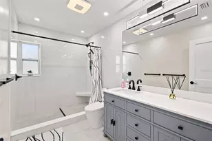 3745 1st Ave N, Saint Petersburg, FL 33713 - Photo 50