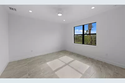 18937 Indian Rock Place, Lakewood Ranch, FL 34211 - Photo 22