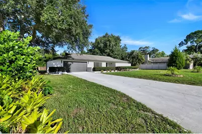 207 Dunbridge Drive, Palm Harbor, FL 34684 - Photo 2