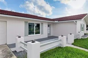 4044 Headsail Dr, New Port Richey, FL 34652 - Photo 2