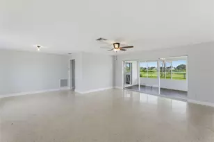 4044 Headsail Dr, New Port Richey, FL 34652 - Photo 4