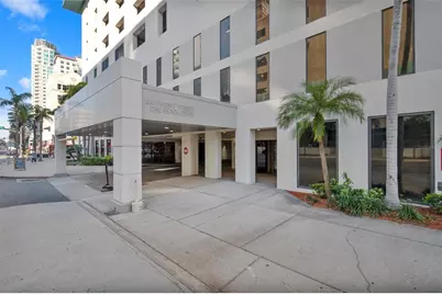 1 Beach Drive SE #1109, Saint Petersburg, FL 33701 - Photo 2