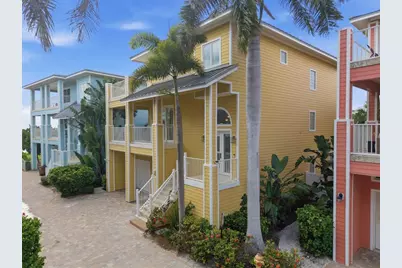 2718 Gulf Boulevard #2, Indian Rocks Beach, FL 33785 - Photo 2