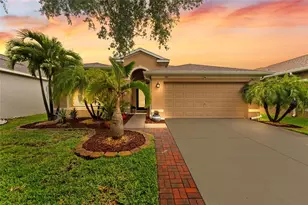 901 Parker Den Dr, Ruskin, FL 33570 - Photo 4