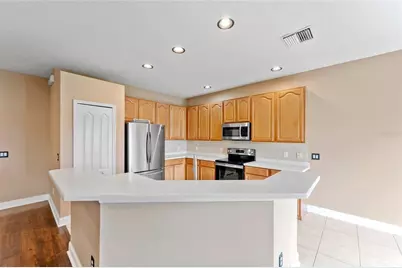 901 Parker Den Drive, Ruskin, FL 33570 - Photo 10