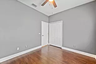 901 Parker Den Dr, Ruskin, FL 33570 - Photo 24