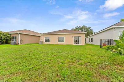 901 Parker Den Drive, Ruskin, FL 33570 - Photo 32