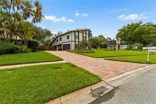 4407 Carrollwood Village Dr, Tampa, FL 33618 - Photo 4