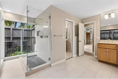 4407 Carrollwood Village Drive, Tampa, FL 33618 - Photo 18