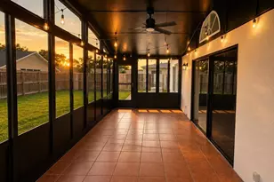 1712 Erin Brooke Dr, Valrico, FL 33594 - Photo 20