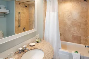5500 Gulf Blvd, Saint Petersburg, FL 33706 - Photo 12