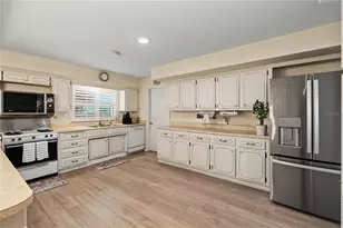 1609 Melodie Dr, Brandon, FL 33510 - Photo 8
