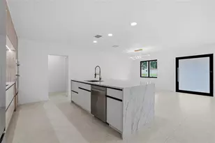 8316 W Forest Cir, Tampa, FL 33615 - Photo 22