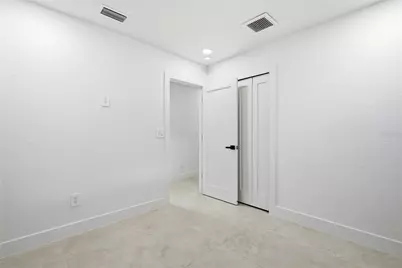 8316 W Forest Circle, Tampa, FL 33615 - Photo 38