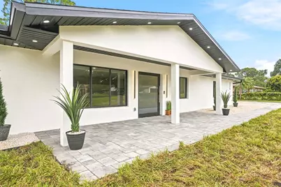 8316 W Forest Circle, Tampa, FL 33615 - Photo 6