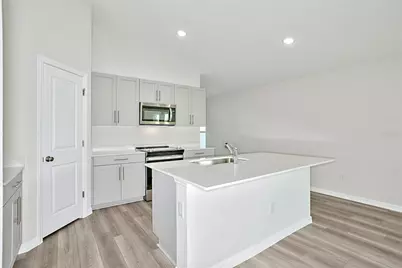 15204 Maude Landing Loop, Wimauma, FL 33598 - Photo 2