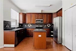 11335 Village Brook Dr, Riverview, FL 33579 - Photo 10